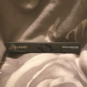 Lilly Lashes Triple X Mascara